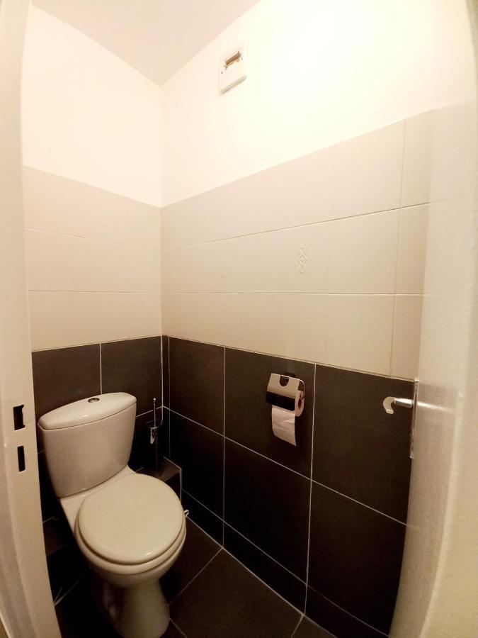 Cosy'N Paris - Parking Secure - Metro 14 - Wifi - Terrace - Premium Bedding Appartement Gentilly Buitenkant foto